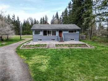 243 Gellor Road , Port Angeles, WA 98362
