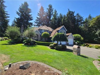 918 32nd Street Ct NW, Gig Harbor, WA 98335-6870
