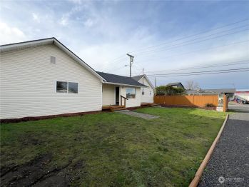 137 E Fir Street , Sequim, WA 98382
