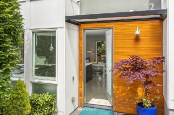 4252 SW Myrtle St , Seattle, WA 98136