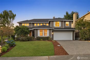 24004 SE 10th Court , Sammamish, WA 98075