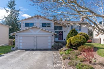 17632 69th Avenue W, Edmonds, WA 98026