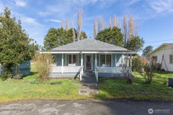40 Collins Street , Sequim, WA 98382