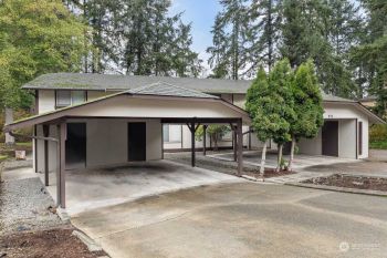 850 SW Harrier Circle , Oak Harbor, WA 98277