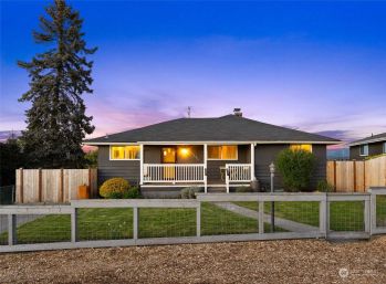 10886 Cornell Avenue S, Seattle, WA 98178