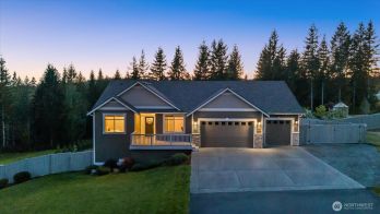2022 228th Avenue NE, Snohomish, WA 98290