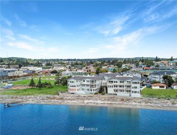 651 SE Bayshore Drive #E101, Oak Harbor, WA 98277