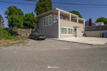 10706 4th Avenue S #B - A, Seattle, WA 98168
