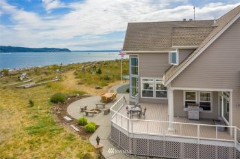 1832 Lola Beach Lane , Oak Harbor, WA 98277