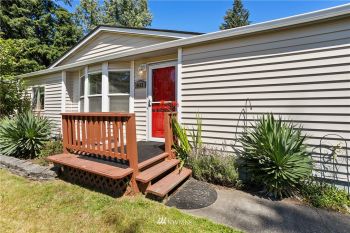 6622 5th Court SE, Lacey, WA 98503