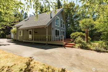 1273 Mitscher Drive , Coupeville, WA 98239