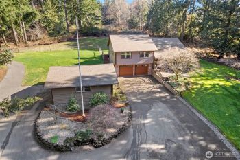 9128 Otis Beach Street NE, Olympia, WA 98516
