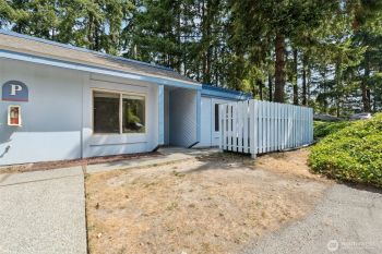 4308 NE Sunset Boulevard #P1, Renton, WA 98059