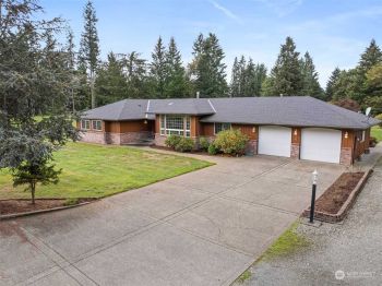 33805 211th Place SE, Auburn, WA 98092-2279
