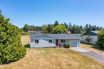 1020 Riepma Avenue , Oak Harbor, WA 98277-8237