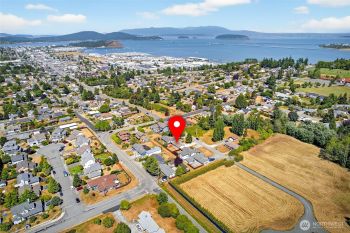 4012 Commercial Avenue , Anacortes, WA 98221