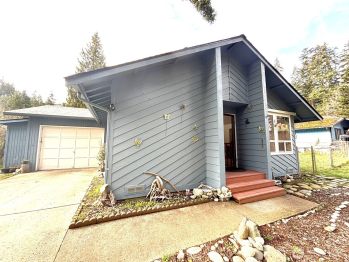 520 Rose Street , Port Angeles, WA 98362