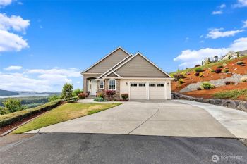 60 Trenton Lane , Kelso, WA 98626