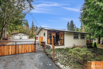 4931 E Lake Bosworth Dr , Snohomish, WA 98290