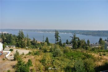 1894 Hardway Lane , Bremerton, WA 98312