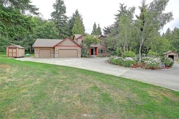 215 Saylor Road , Camano Island, WA 98282