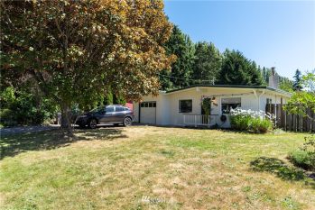 503 Hillcrest Drive , Anacortes, WA 98221