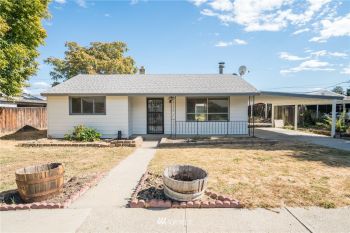 905 Saddlerock Drive , Wenatchee, WA 98801