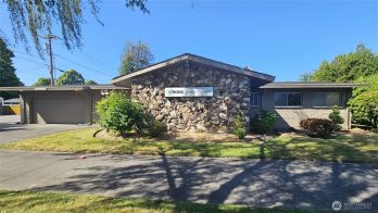 1006 Broadway Street , Longview, WA 98632