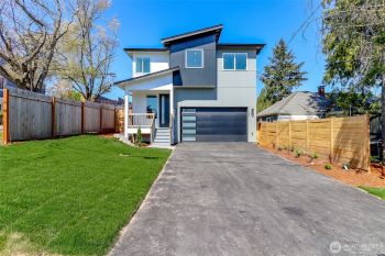 124 S 108th Place , Seattle, WA 98168