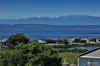 260 Kai Road , Freeland, WA 98249