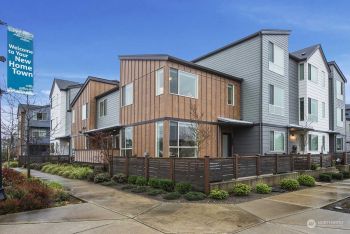 32628 Hemlock Avenue SE, Black Diamond, WA 98010