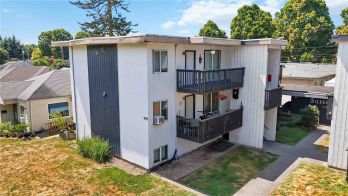 1337 10th Avenue , Longview, WA 98632