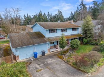 652 SW Judson Street , Oak Harbor, WA 98277