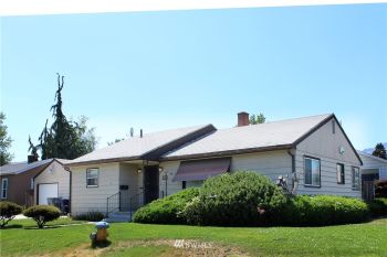 1022 Yale Avenue , Wenatchee, WA 98801