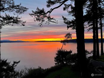 2708 S Camano Drive , Camano Island, WA 98282
