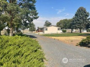 4572 Highway 28 E, Soap Lake, WA 98851