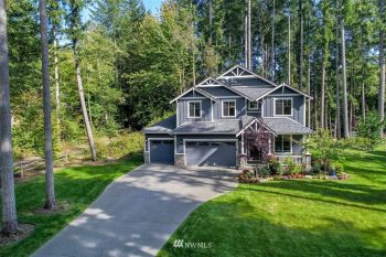 10698 N Madison , Bainbridge Island, WA 98110