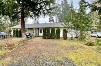 503 503 1/2 Roe Street , Steilacoom, WA 98388