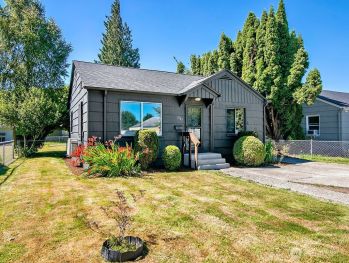3143 Fir Street , Longview, WA 98632