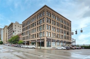 1120 Cliff Avenue #404, Tacoma, WA 98402-5131