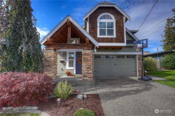 1718 N Lexington Street , Tacoma, WA 98406