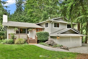 12265 Katherine Place NE, Bainbridge Island, WA 98110