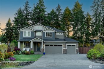 5024 Raven Court NE, Lacey, WA 98516