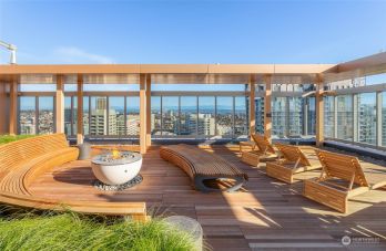 800 Columbia Street #1702, Seattle, WA 98104