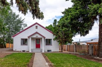 1320 9 Street , Wenatchee, WA 98801