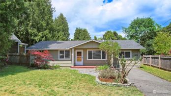 6624 NE Maple Street , Suquamish, WA 98392