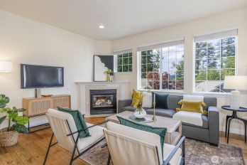 18636 NE 55th Way , Redmond, WA 98052