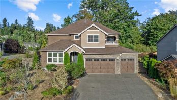 8002 117th Place SE, Newcastle, WA 98056