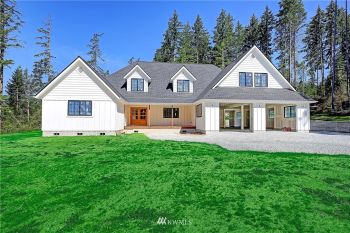 247 Durr Road , Camano Island, WA 98282