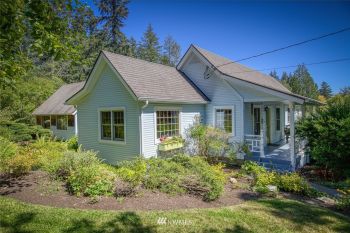 4498 NE Old Mill Road , Bainbridge Island, WA 98110